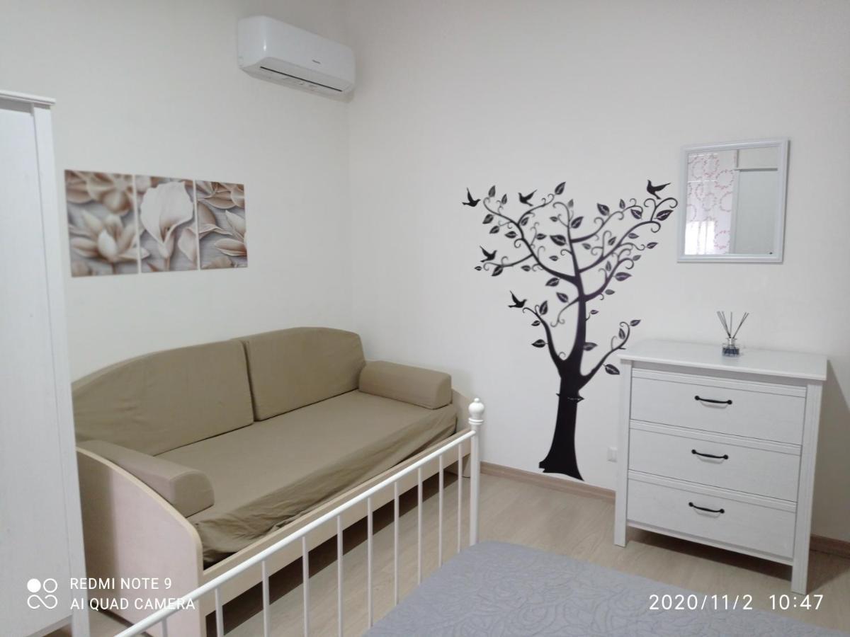 Giordiehouse2 *